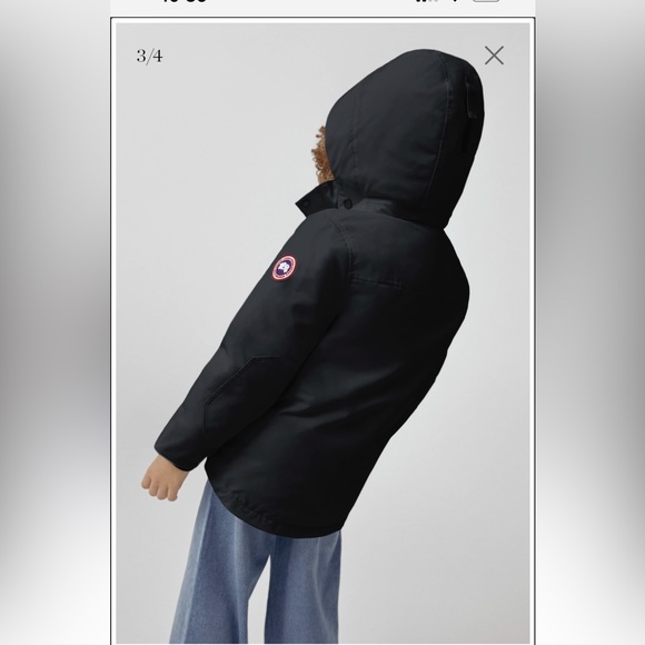 2020 Boys Large (14-16) Canada Goose Logan Parka. Currently priced online $850 - Picture 14 of 14